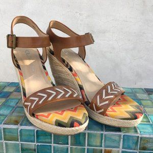 Woven Color and Beige Wedge